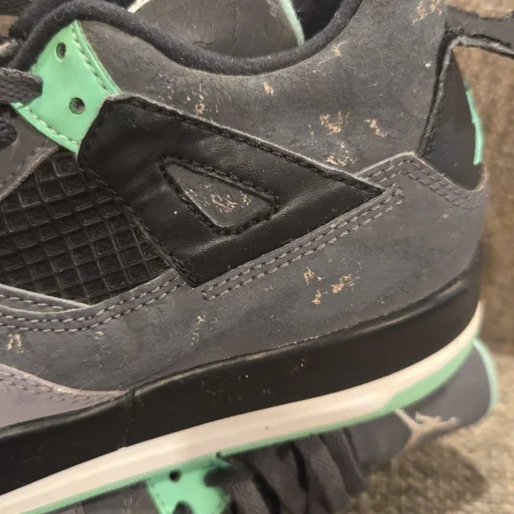 Jordan‎ Kids Sneakers in Gray and Mint - Picture 3 of 3